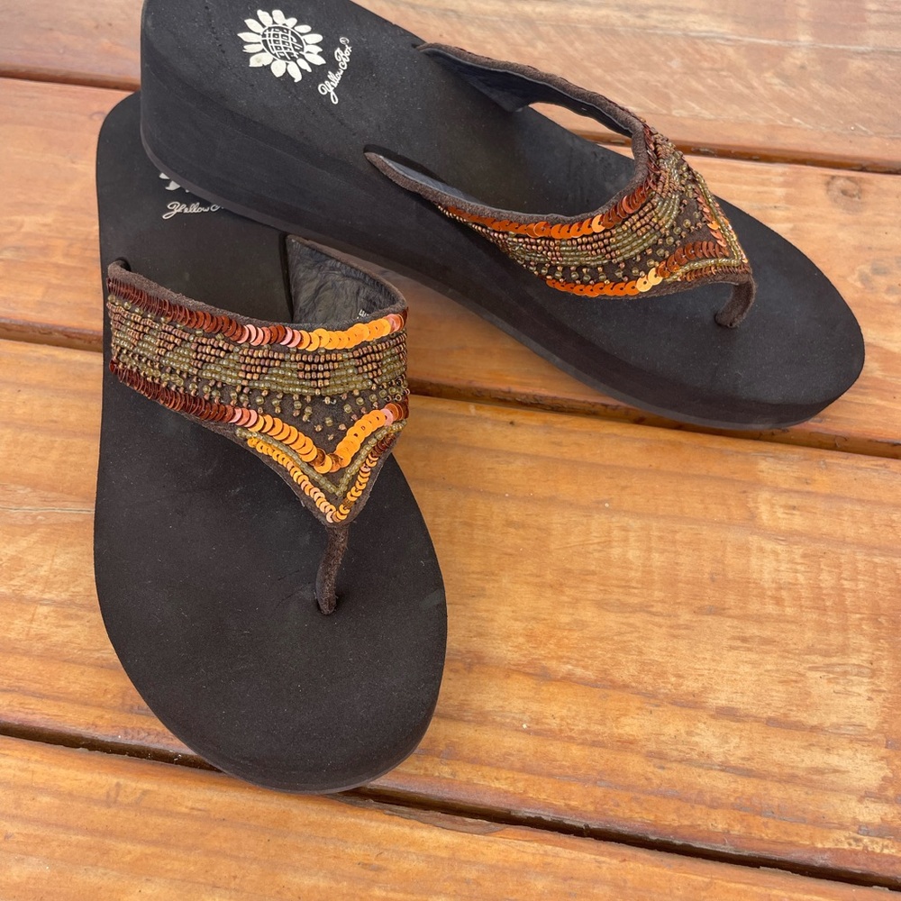 Yellow Box Stunning Orange Sequins~Beaded Wedge Thong Sandals~Size 10